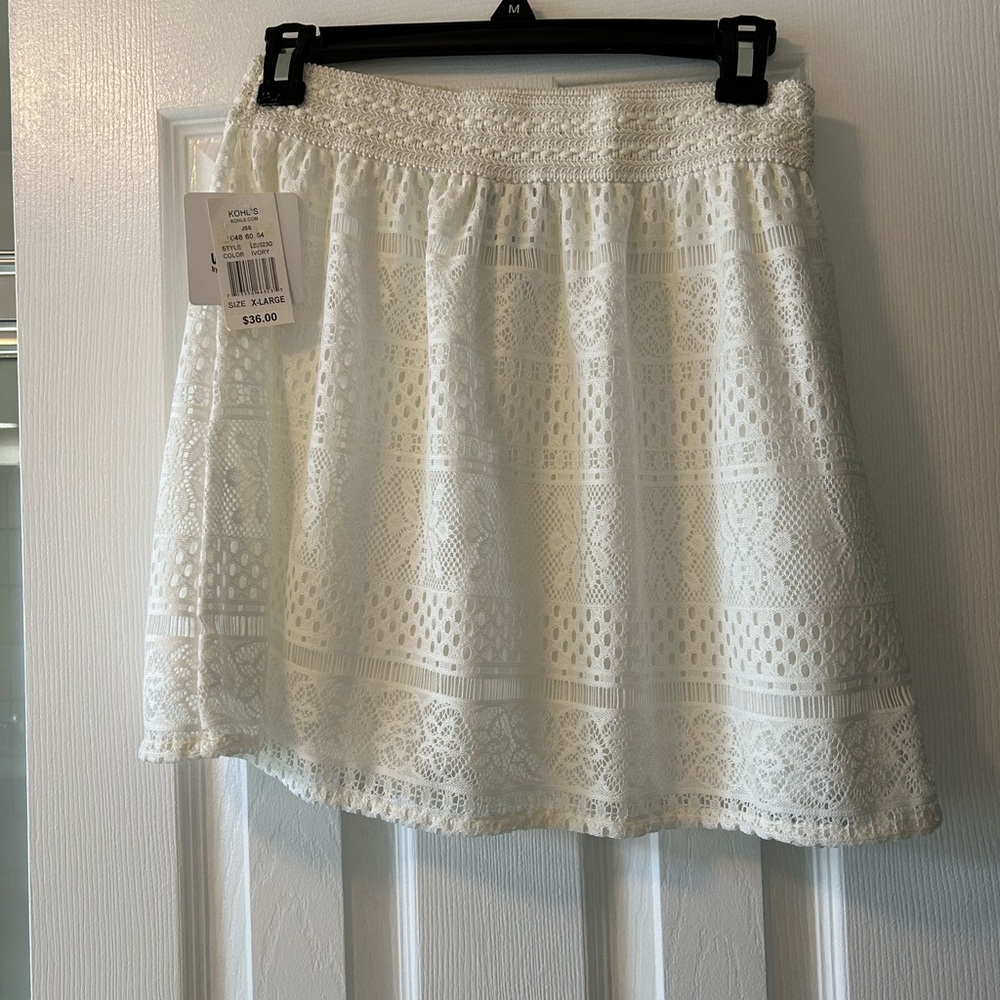Girls cream skirt